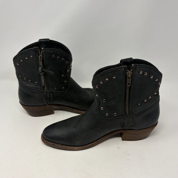 Vintage Shoe Co. women's western ankle boots 8 medium black studs leather - Picture 6 of 15